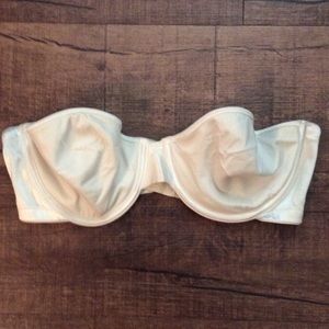VICTORIA’S SECRET STRAPLESS Bra! 36C